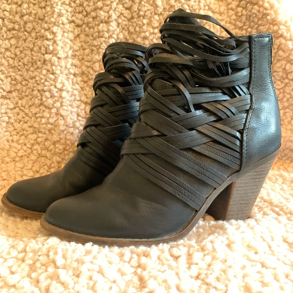 Heel Booties w/Zipper